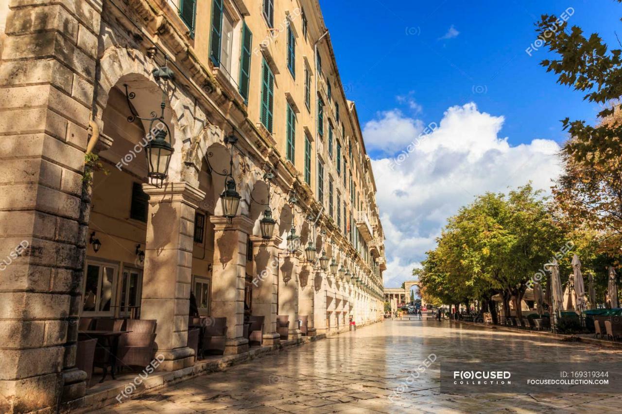 Lägenhet på 110 m² i Corfu, med 3 sovrum och 1 badrum  Corfu  Exteriör bild
